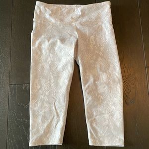 Alo Yoga High Wasted Cropped Yoga Pants - Size XS